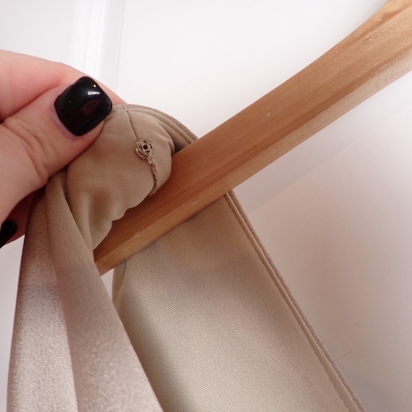 Lauren Ralph Lauren Champagne Faux Wrap Dress Sleeveless Satin size 10 - Picture 10 of 16